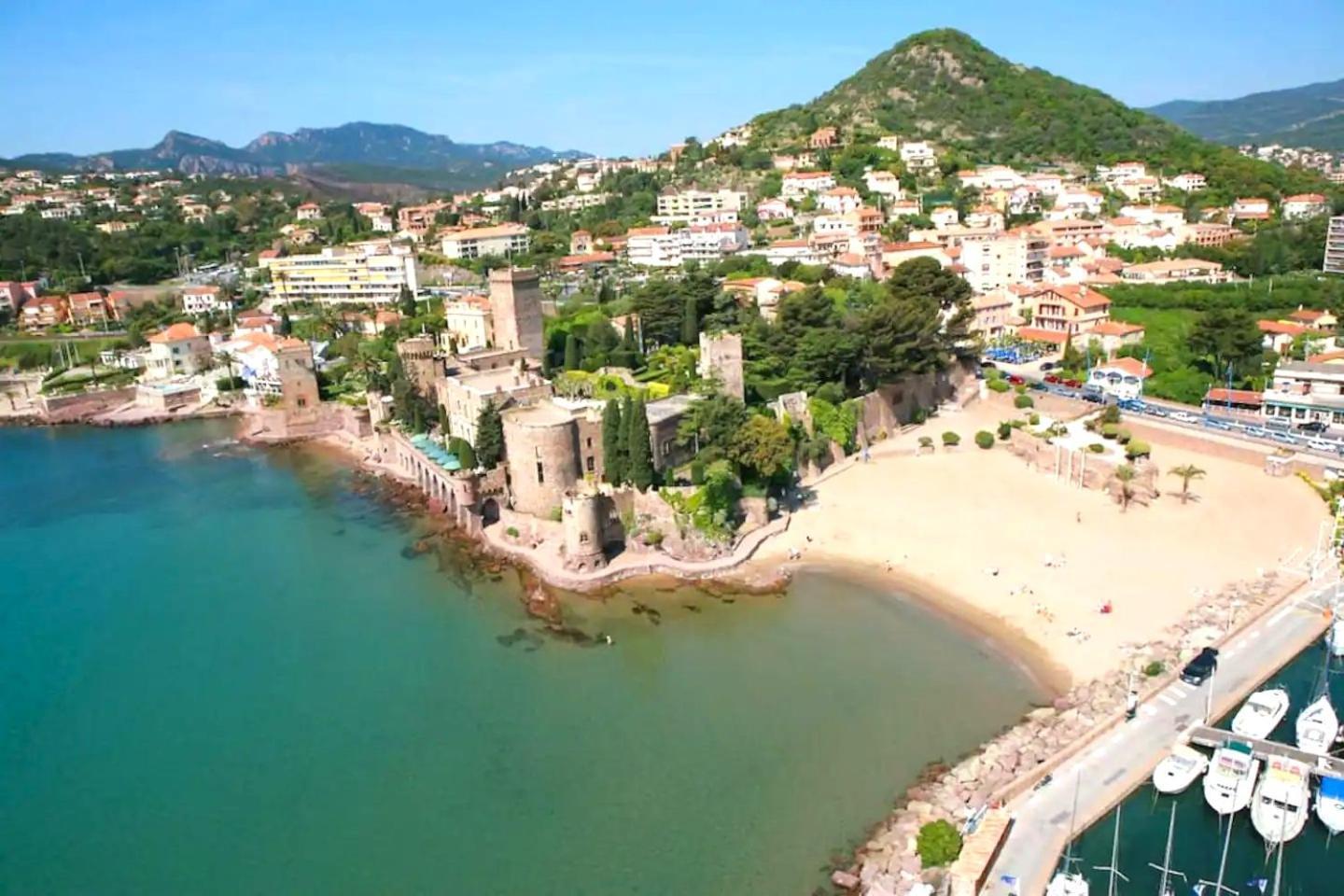 Ginkgo Studio - Piscine, Proche De La Mer, Golf, Wifi มองเดอลิเยอลานาปูล ภายนอก รูปภาพ